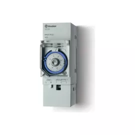 Механическое суточное реле времени Finder 1 перекидной контакт 16А, 230В AC, 120182300000