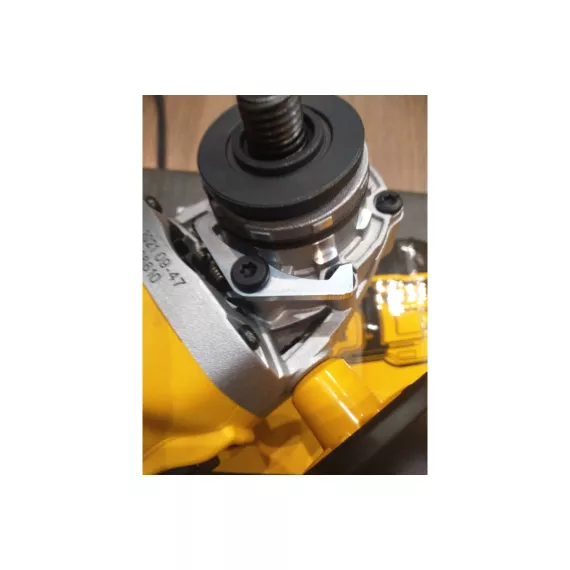 Угловая шлифмашина DEWALT DWE4257, изображение 73