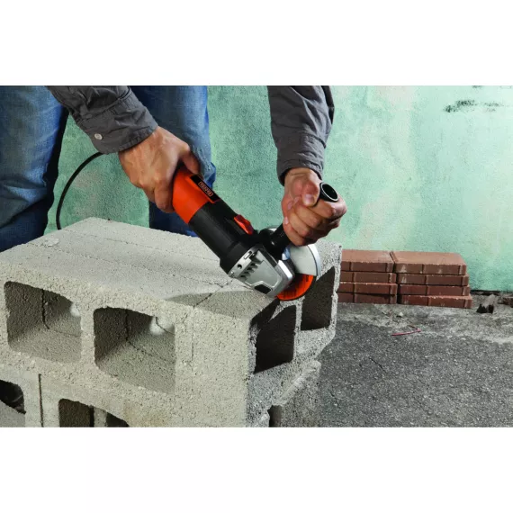Угловая шлифовальная машина Black&Decker KG8215, изображение 4