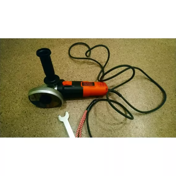 Угловая шлифовальная машина Black&Decker KG8215, изображение 10