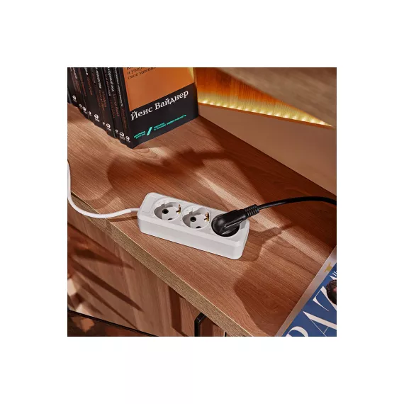 Удлинитель REXANT 3 гнезда, 3 м, 3х1.0 мм2, с/з, белый Россия 11-8734, изображение 2